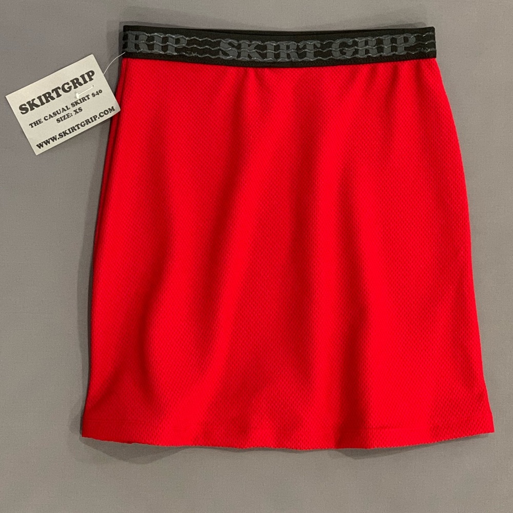Skirt Grip - The Knit Skirt - Red Mesh